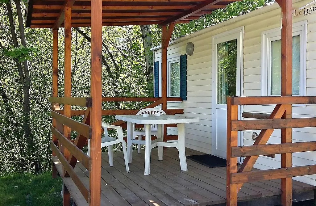 *** Camping Campeggio Ai Colli Fioriti Castiglione dʼIntelvi Italie