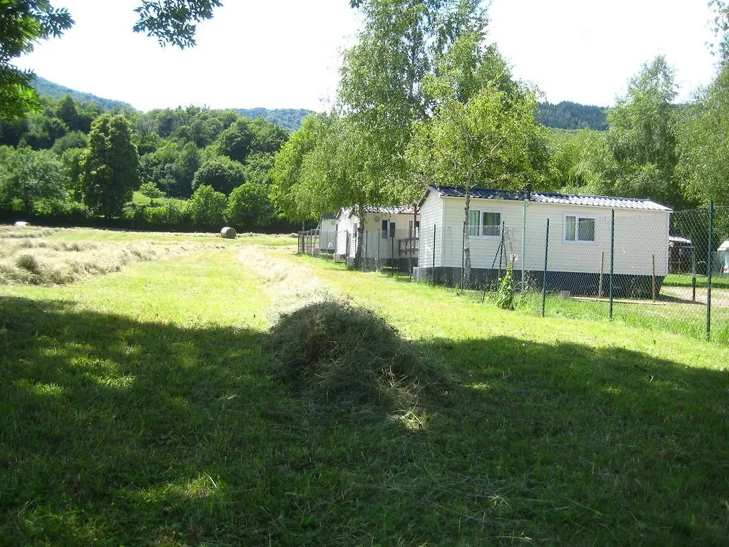 Kamp alanı Campeggio Ai Colli Fioriti Castiglione dʼIntelvi